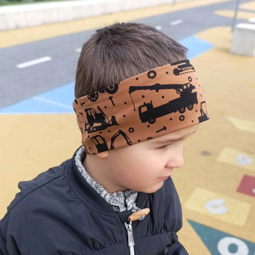 Čelenka pre chlapcov s motívom strojov